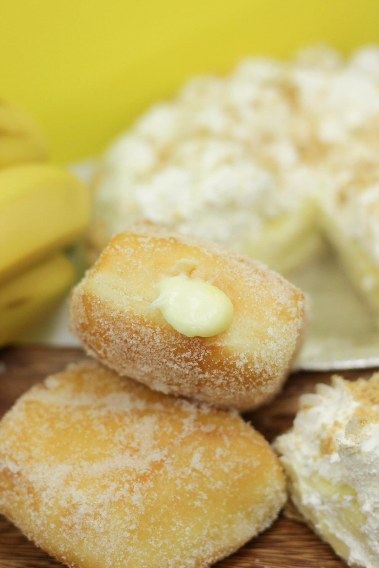 https://wiki-licious.com/hosted/images/0b/2cef65047f4b59b8f560963f4466bf/Copy-of-banana-cream-malasada-4.jpg